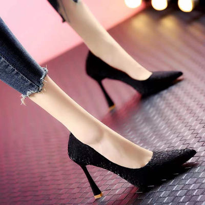 Giày cao su nữ mùa hè mũi nhọn bằng sợi nhỏ Cao su gót mỏng 8cm thường